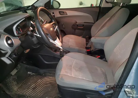 2017 Chevrolet Sonic Ls z USA, uszkodzony, nr VIN 1G1JB5SH4H4138622